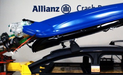 Die Dachbox beim Crash. Foto: Allianz Deutschland AG.