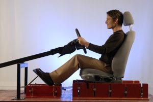 Die optimale Autositz-Einstellung verhindert Rückenschmerzen und garantiert maximales Reaktionsvermögen.  Foto: ADAC/Reiner Pohl.